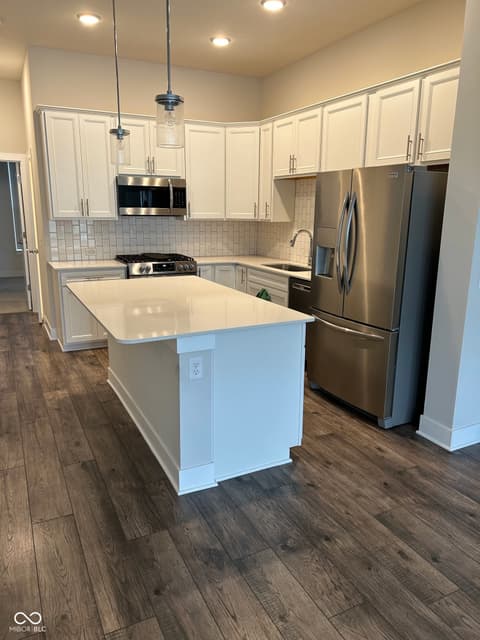 Photo of 844 Kinzer Avenue, Carmel, IN