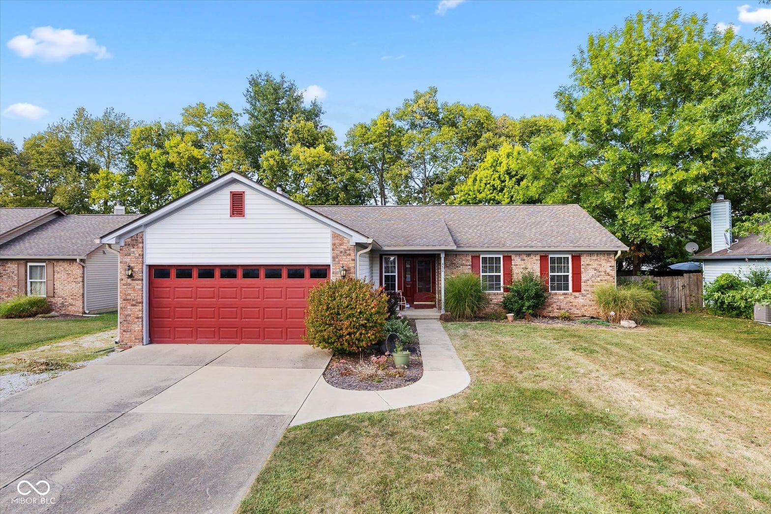 Photo of 430 W Harriman Avenue, Bargersville, IN