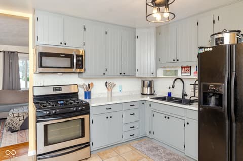 Kitchen at 525 Park Avenue, Greenwood, IN