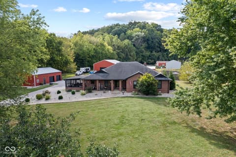 4525 S Deck Road