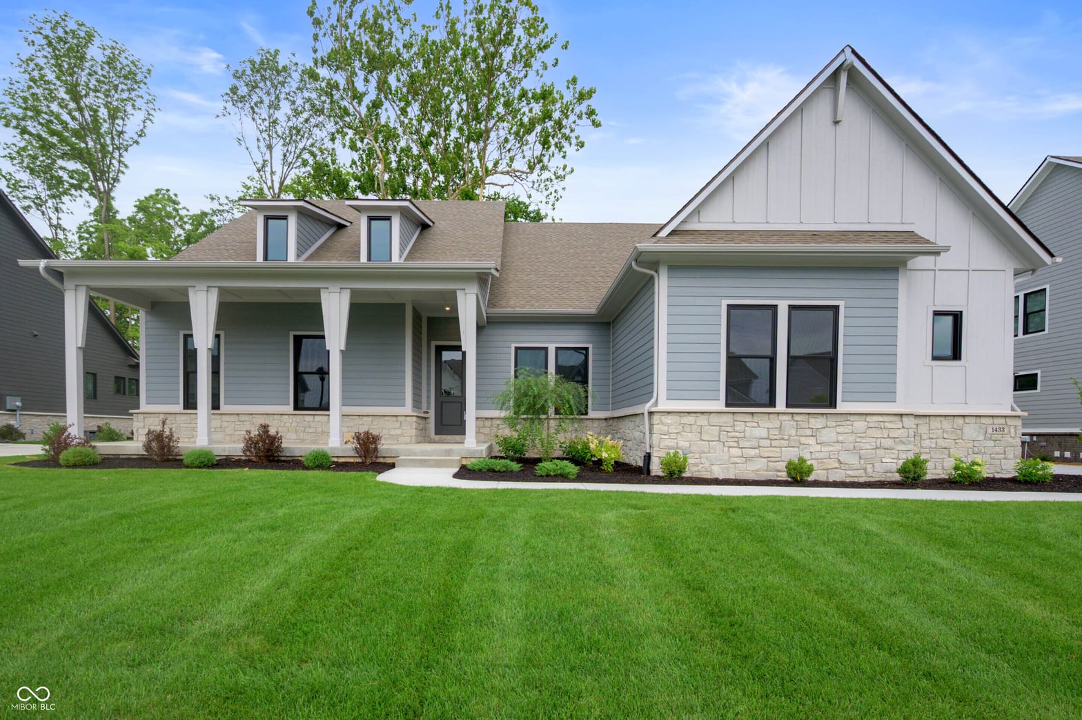 Photo of 1433 Chatham Hills Boulevard, Westfield, IN