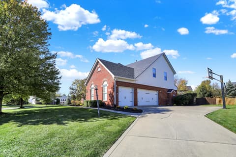 Garage at 794 Princeton Lane, Westfield, IN
