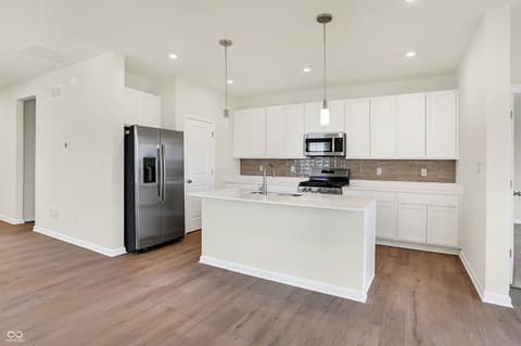 Photo of 1633 Clover Crossing Drive, Greenfield, IN