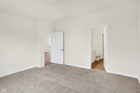 Photo of 1633 Clover Crossing Drive, Greenfield, IN