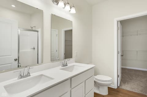 Photo of 1633 Clover Crossing Drive, Greenfield, IN