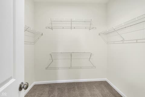 Photo of 1633 Clover Crossing Drive, Greenfield, IN