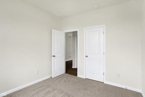 Photo of 1633 Clover Crossing Drive, Greenfield, IN