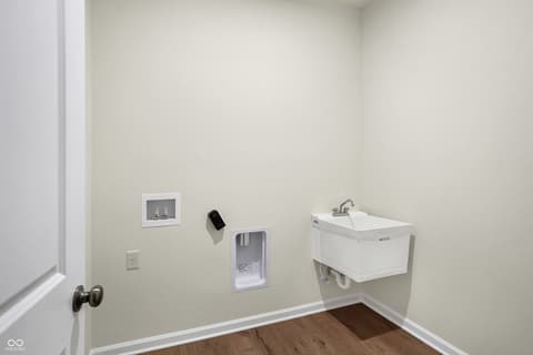 Photo of 1633 Clover Crossing Drive, Greenfield, IN