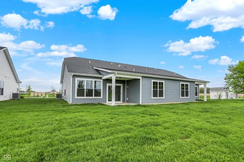 Photo of 1633 Clover Crossing Drive, Greenfield, IN