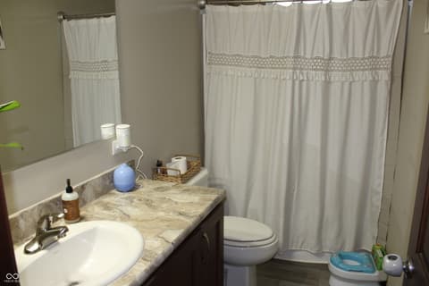 Photo of 5814 W County Road 100 S, Greencastle, IN