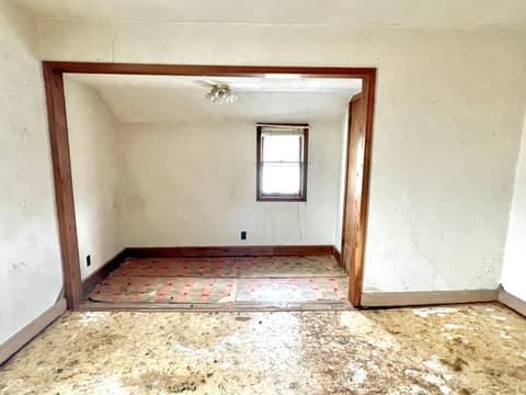 Photo of 310 S Pleasant Street, Edinburgh, IN