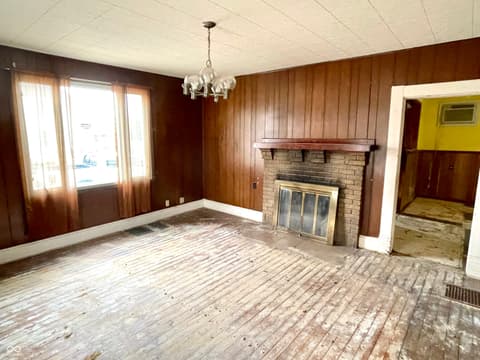 Photo of 310 S Pleasant Street, Edinburgh, IN