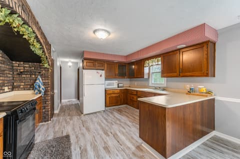 Photo of 4832 E 200 N, Anderson, IN