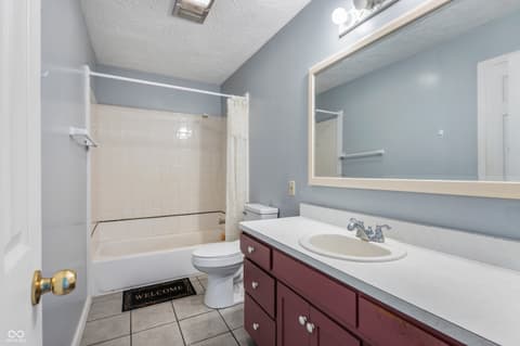 Photo of 4832 E 200 N, Anderson, IN