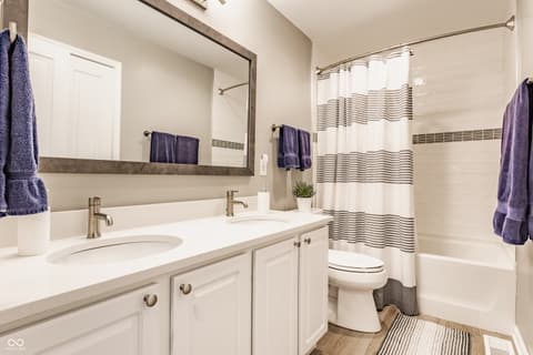 Photo of 10866 Flower Mound Place, Fishers, IN