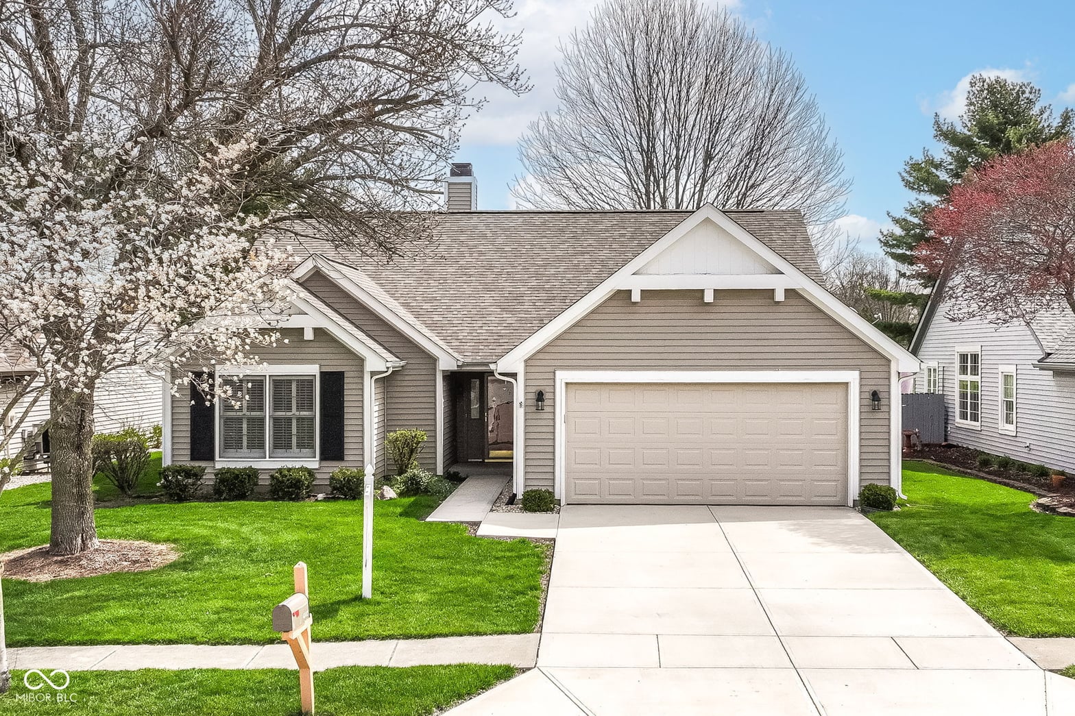 Photo of 4842 Ashbrook Drive, Noblesville, IN