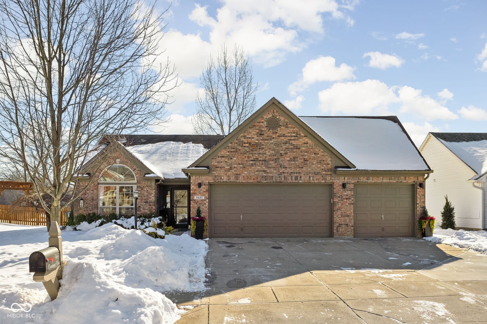 Photo of 9691 Overcrest Drive, Fishers, IN