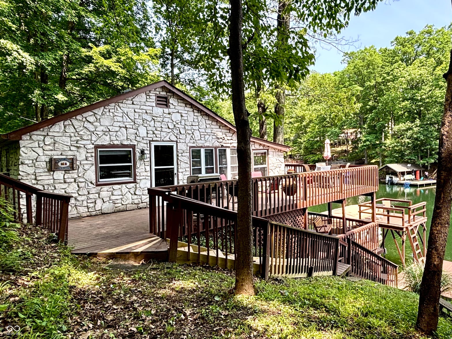 Photo of 7018 Drum Drive, Nineveh, IN