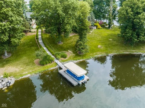 Photo of 5101 Green Braes E Drive, Indianapolis, IN