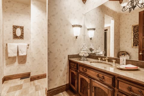 Photo of 5101 Green Braes E Drive, Indianapolis, IN