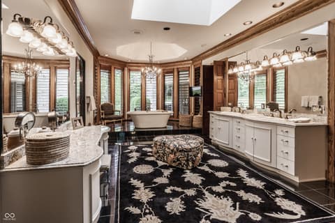 Photo of 5101 Green Braes E Drive, Indianapolis, IN