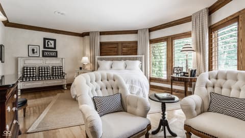 Photo of 5101 Green Braes E Drive, Indianapolis, IN