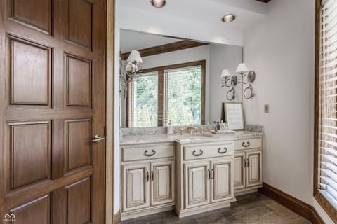 Photo of 5101 Green Braes E Drive, Indianapolis, IN