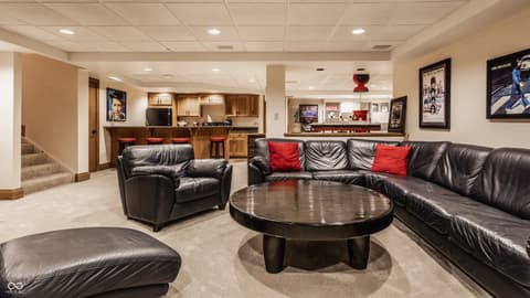Photo of 5101 Green Braes E Drive, Indianapolis, IN