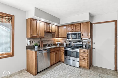 Photo of 851 Westridge Circle, Noblesville, IN