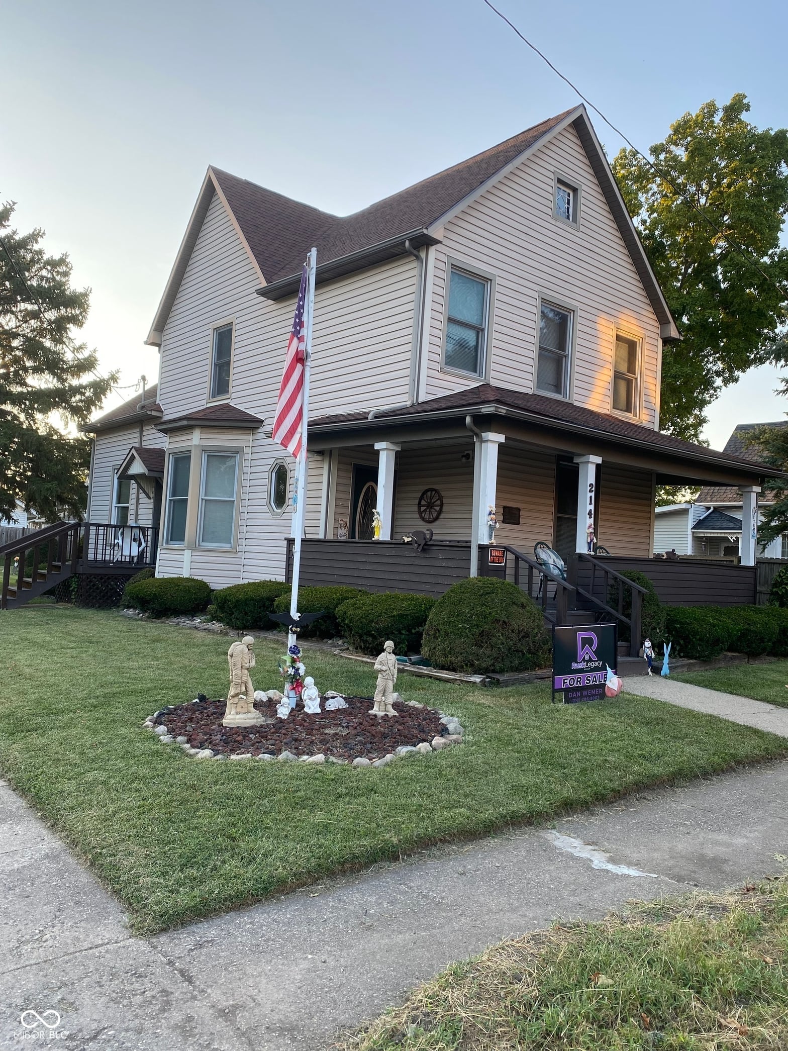 Front exterior at 214 S Howard Street, Oxford, IN