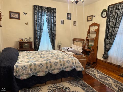 Photo of 214 S Howard Street, Oxford, IN