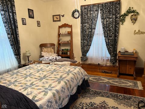 Photo of 214 S Howard Street, Oxford, IN