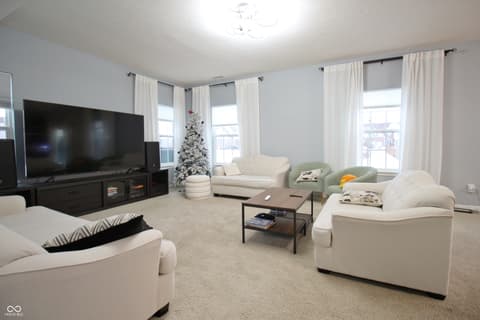 Photo of 1169 Richmond Lane, Greenwood, IN