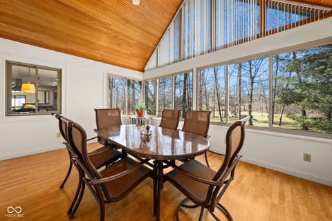 Photo of 1086 Pebble Brook Drive, Noblesville, IN