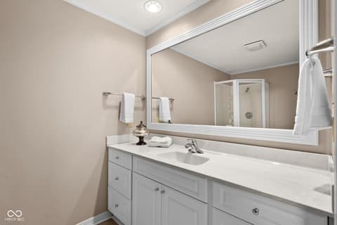 Photo of 1086 Pebble Brook Drive, Noblesville, IN