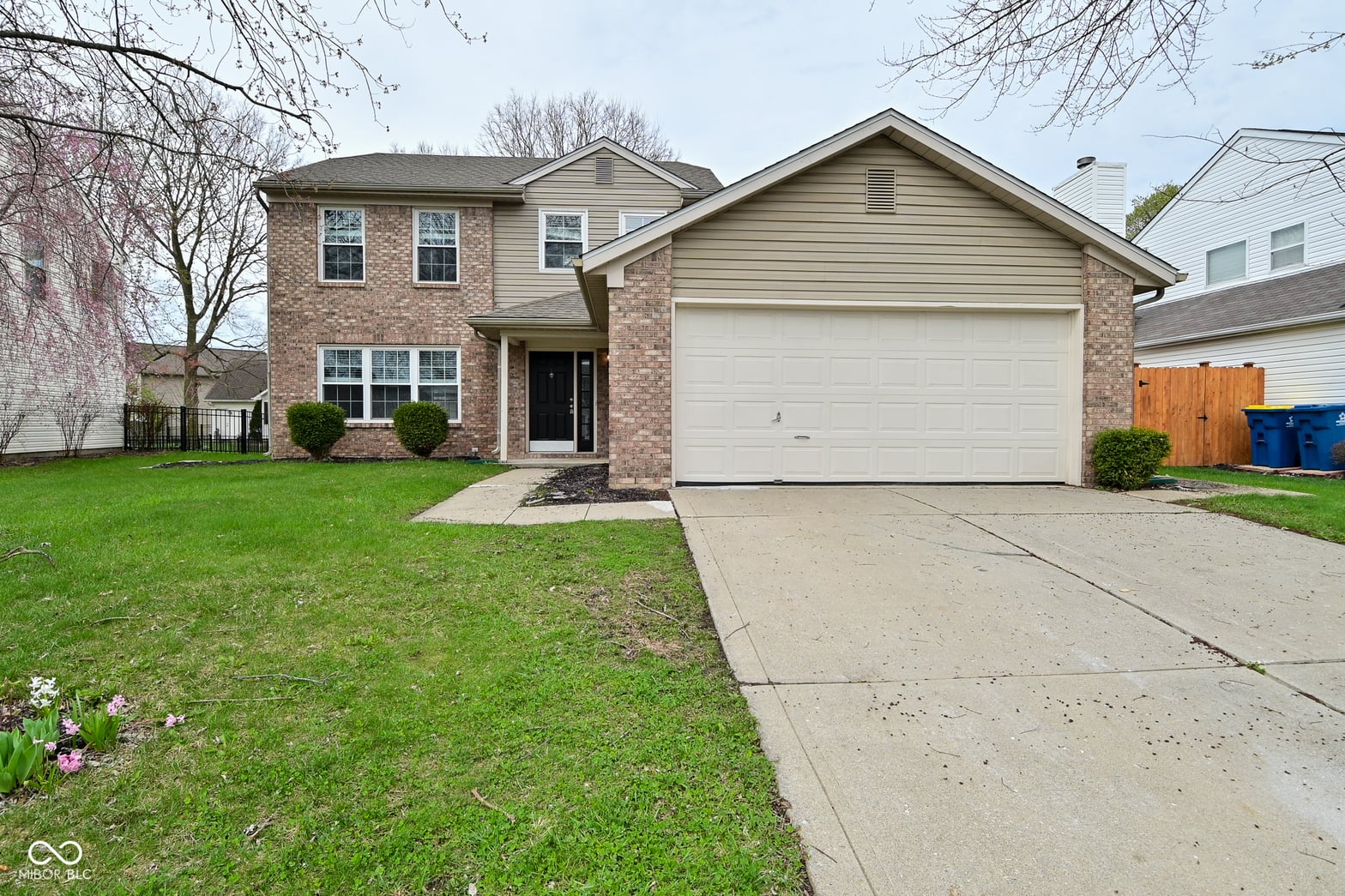 Photo of 9685 Glowing Flame Drive, Fishers, IN