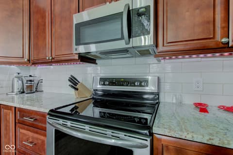 Photo of 2180 Quarter Path Road, Cicero, IN