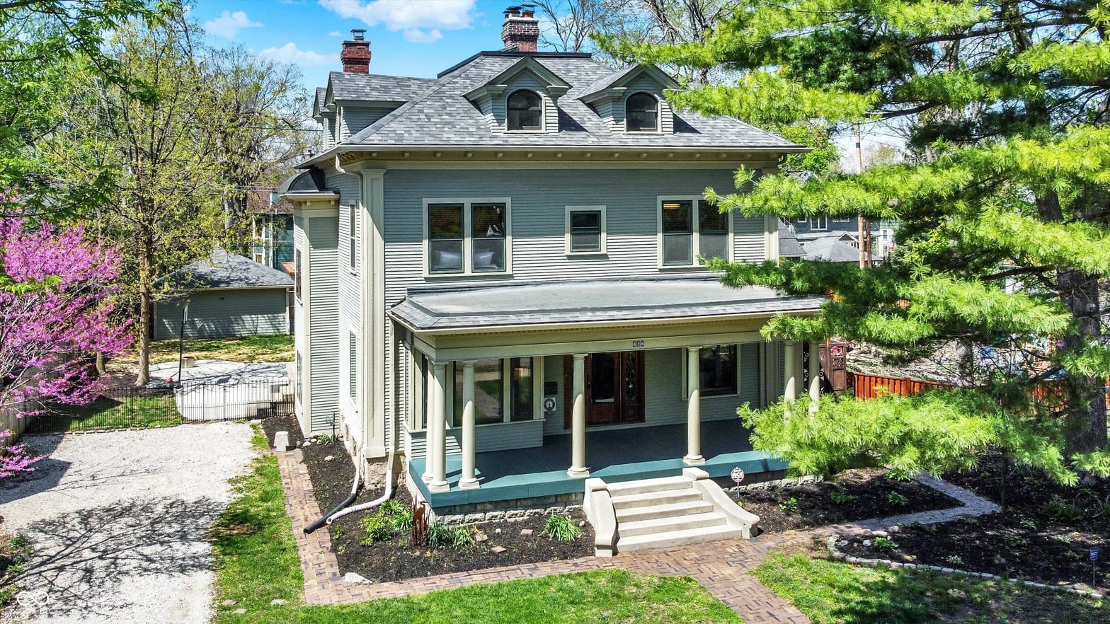 Photo of 828 Woodruff Place Middle Drive, Indianapolis, IN