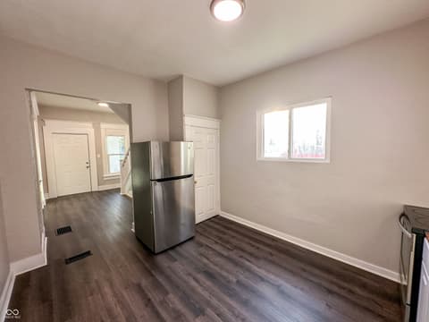 Photo of 638 W 30th Street, Indianapolis, IN