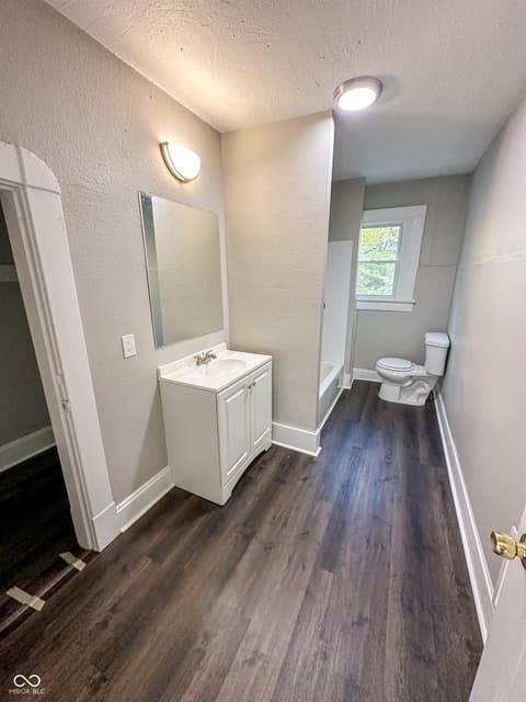 Photo of 638 W 30th Street, Indianapolis, IN