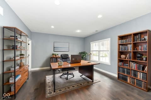 Photo of 833 N Park Trail Drive, Carmel, IN