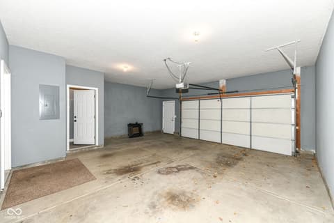 Photo of 833 N Park Trail Drive, Carmel, IN