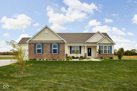 8225 W 825 N