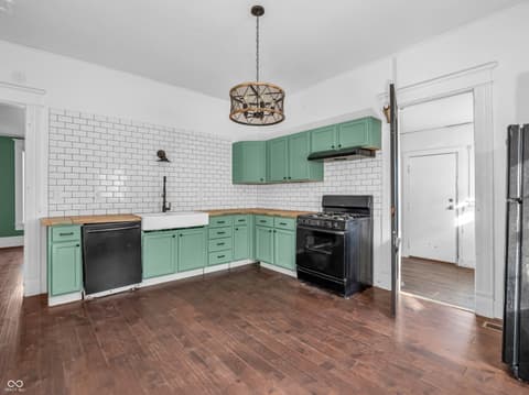 Photo of 422 E Main Street, Lebanon, IN
