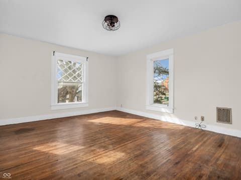 Photo of 422 E Main Street, Lebanon, IN