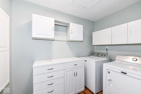 Laundry room at 5300 Breakers Way, Carmel, IN