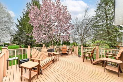 Outdoor living area at 5300 Breakers Way, Carmel, IN