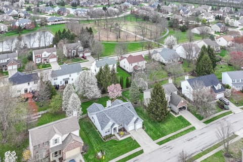 Aerial view at 5300 Breakers Way, Carmel, IN