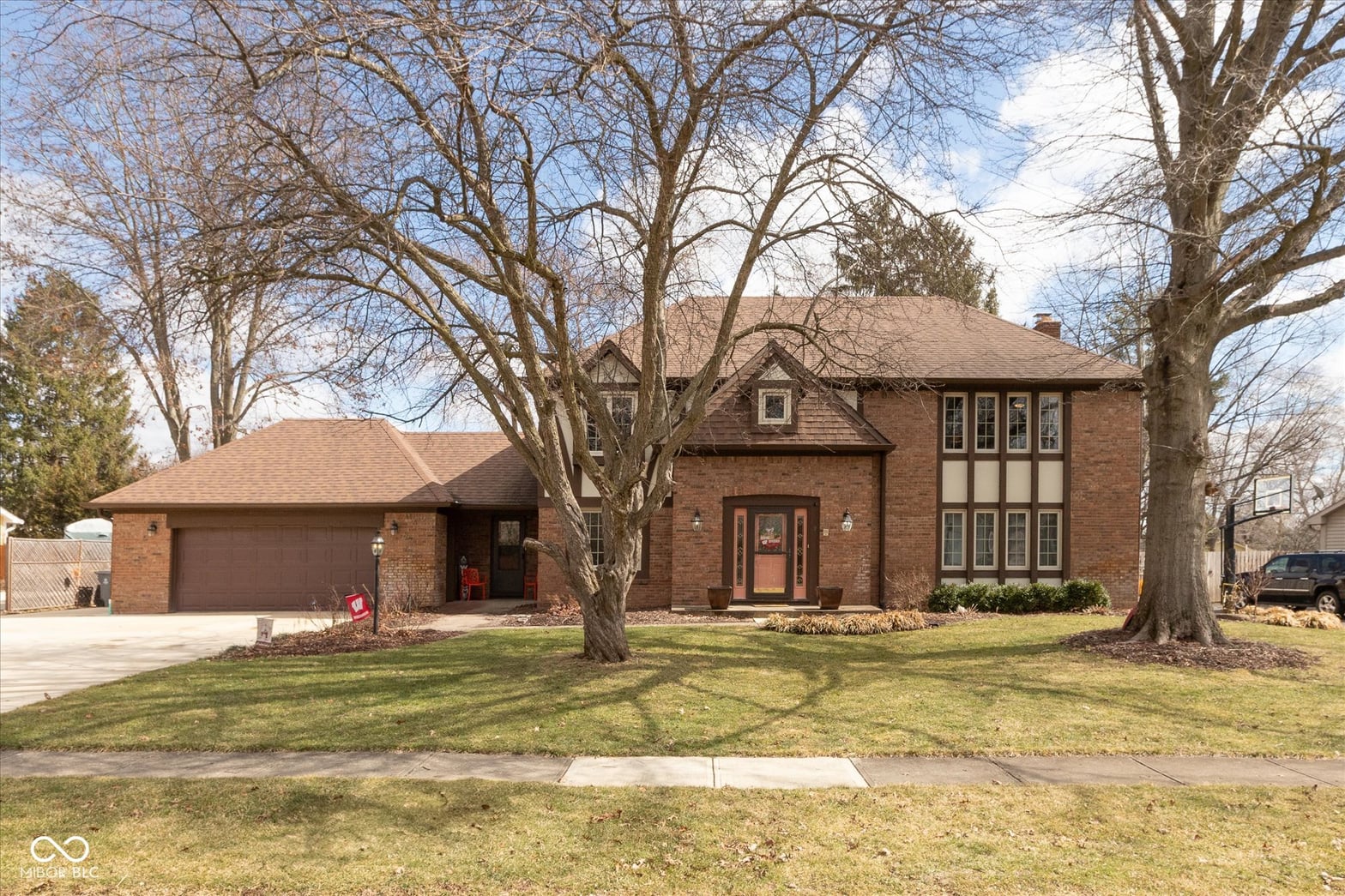 Photo of 12107 Castle Row Overlook, Carmel, IN