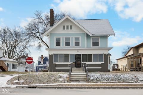 555 E Walnut Street